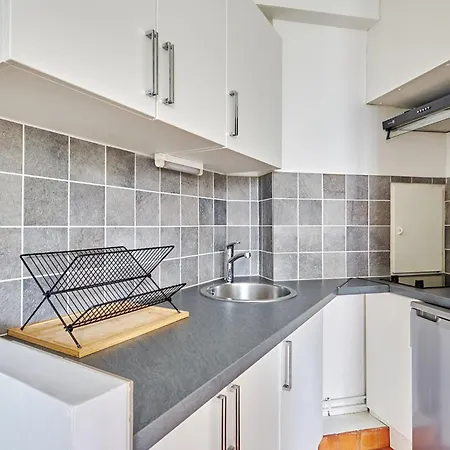 Appartement Charming 1 Bedroom Le Marais By Studio Prestige Parijs